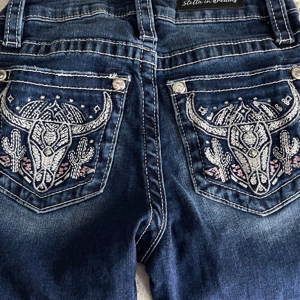 Blue Women's Jeans with Embroidered Pocket